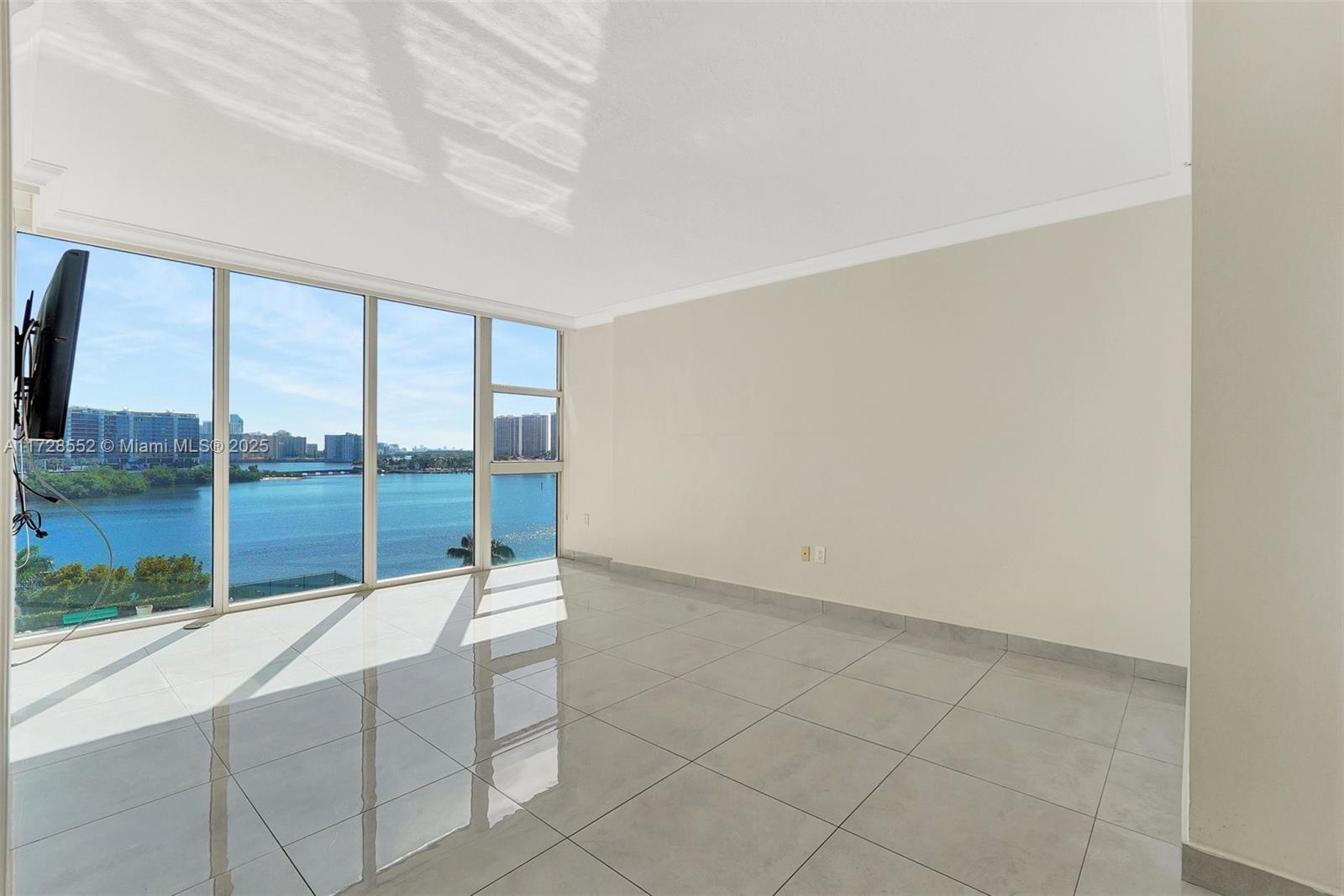 Aventura, Florida, 33180, United States, 2 Bedrooms Bedrooms, ,3 BathroomsBathrooms,Residential,For Sale,1690354