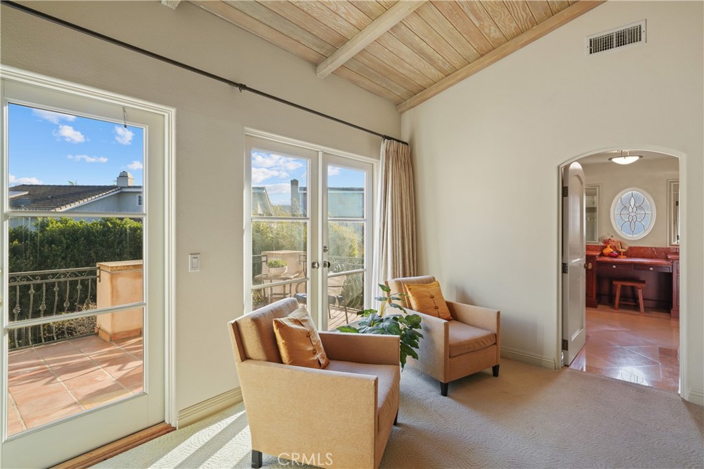 Huntington Beach, California, 92649, United States, 5 Bedrooms Bedrooms, ,5 BathroomsBathrooms,Residential,For Sale,1991081