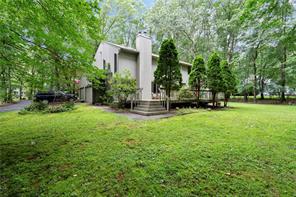 East Greenwich, Rhode Island, 02818, United States, 3 Bedrooms Bedrooms, ,3 BathroomsBathrooms,Residential,For Sale,1920321