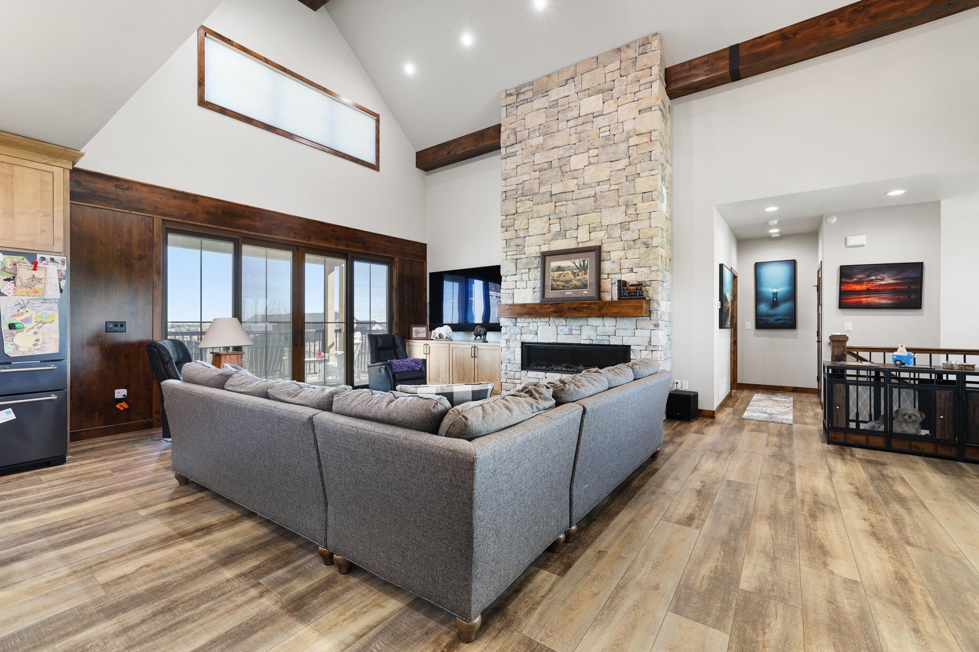 Garrison, North Dakota, 58540, United States, 4 Bedrooms Bedrooms, ,3 BathroomsBathrooms,Residential,For Sale,1976160