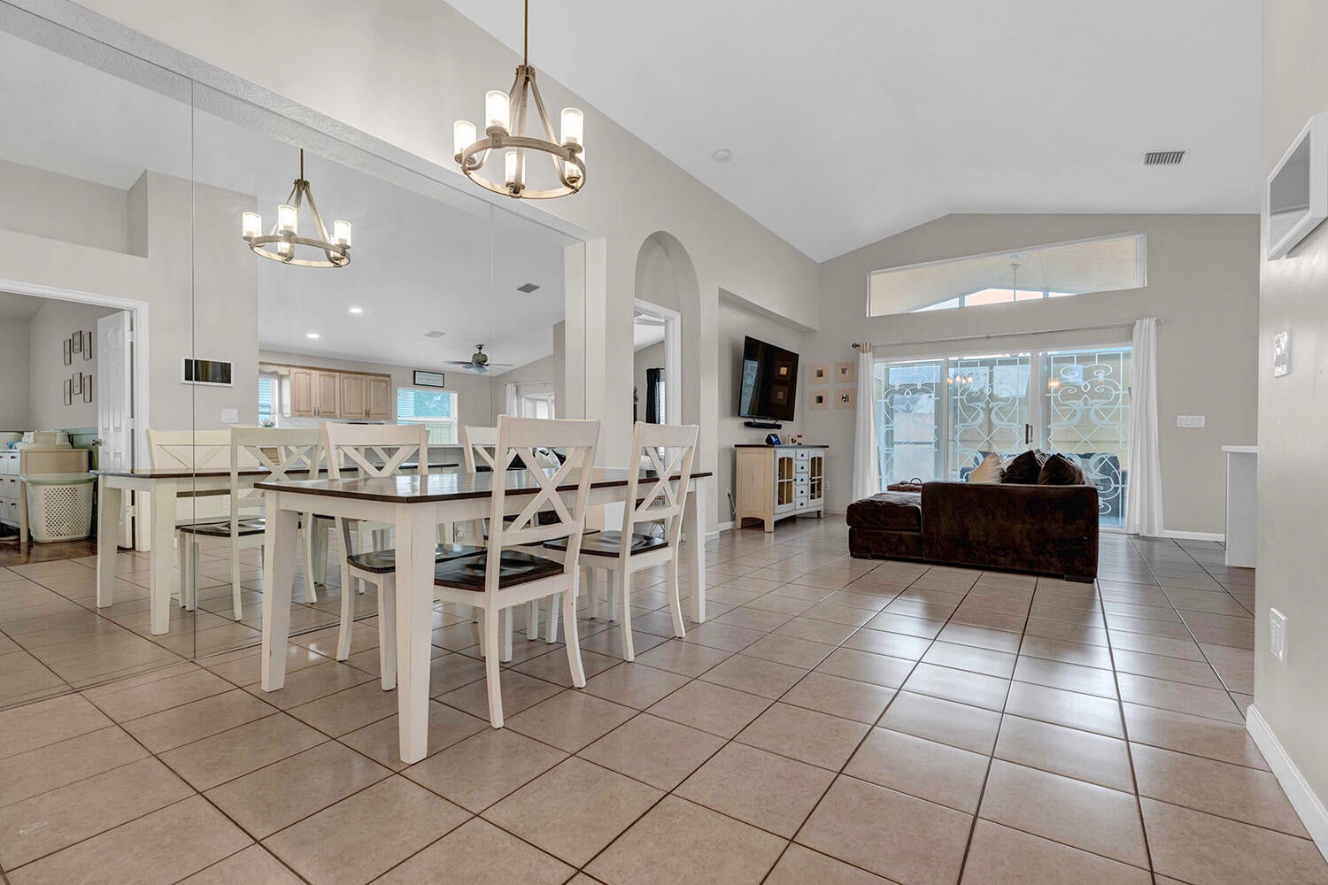 Boca Raton, Florida, 33433, United States, 3 Bedrooms Bedrooms, ,2 BathroomsBathrooms,Residential,For Sale,2048955