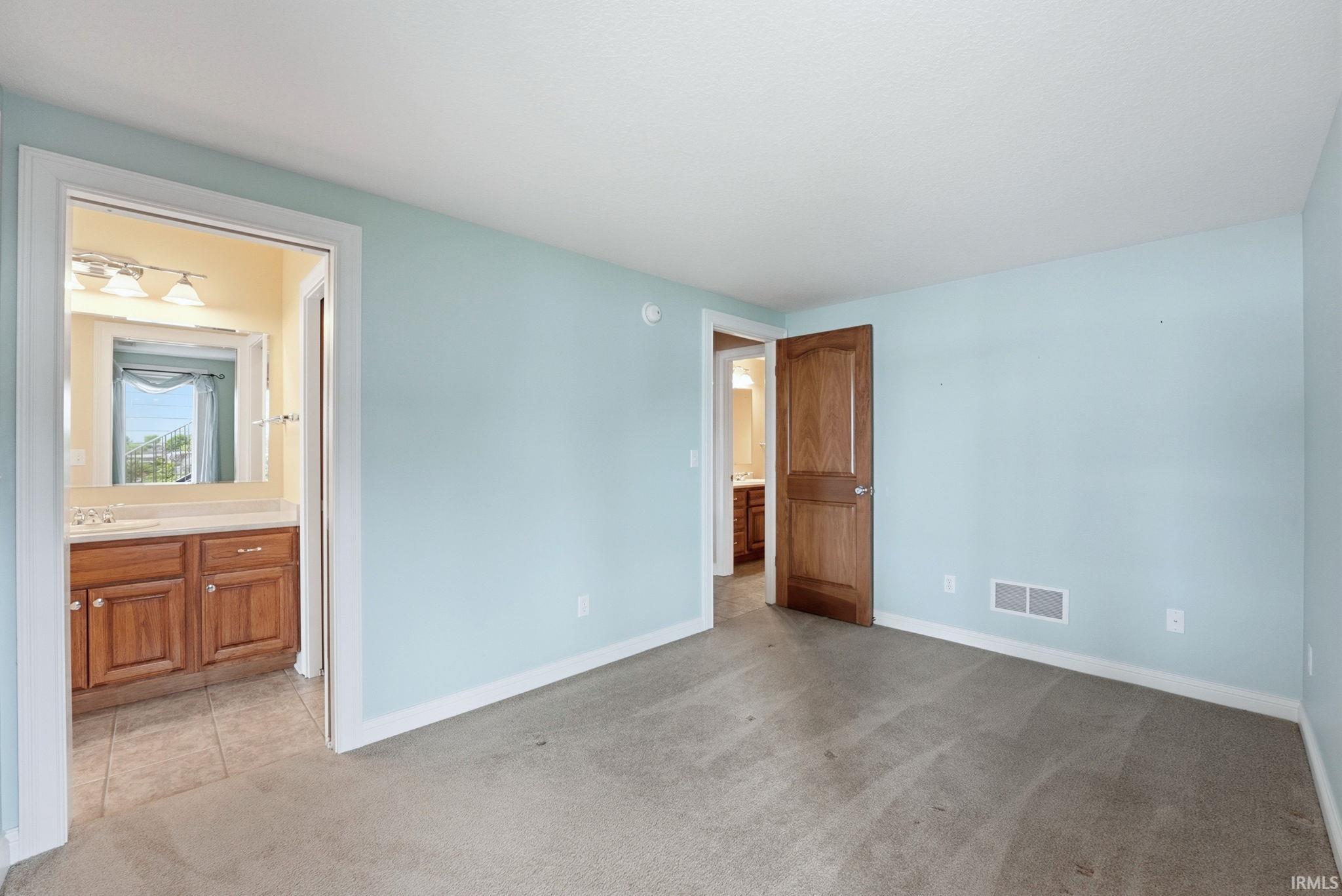 Wolcottville, Indiana, 46795, United States, 3 Bedrooms Bedrooms, ,4 BathroomsBathrooms,Residential,For Sale,2048319
