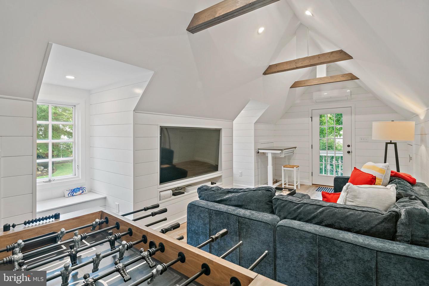 Annapolis, Maryland, 21403, United States, 4 Bedrooms Bedrooms, ,5 BathroomsBathrooms,Residential,For Sale,1927393