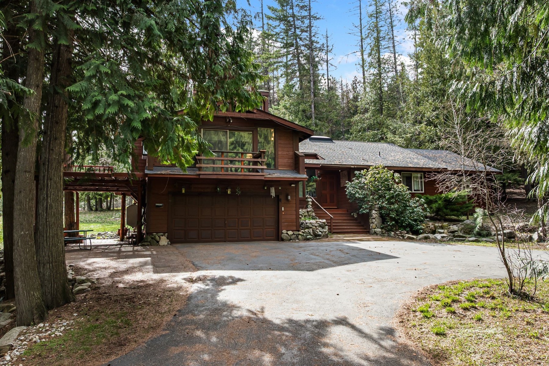  Tree Farm & Home on 6+ Acres - 物件實景