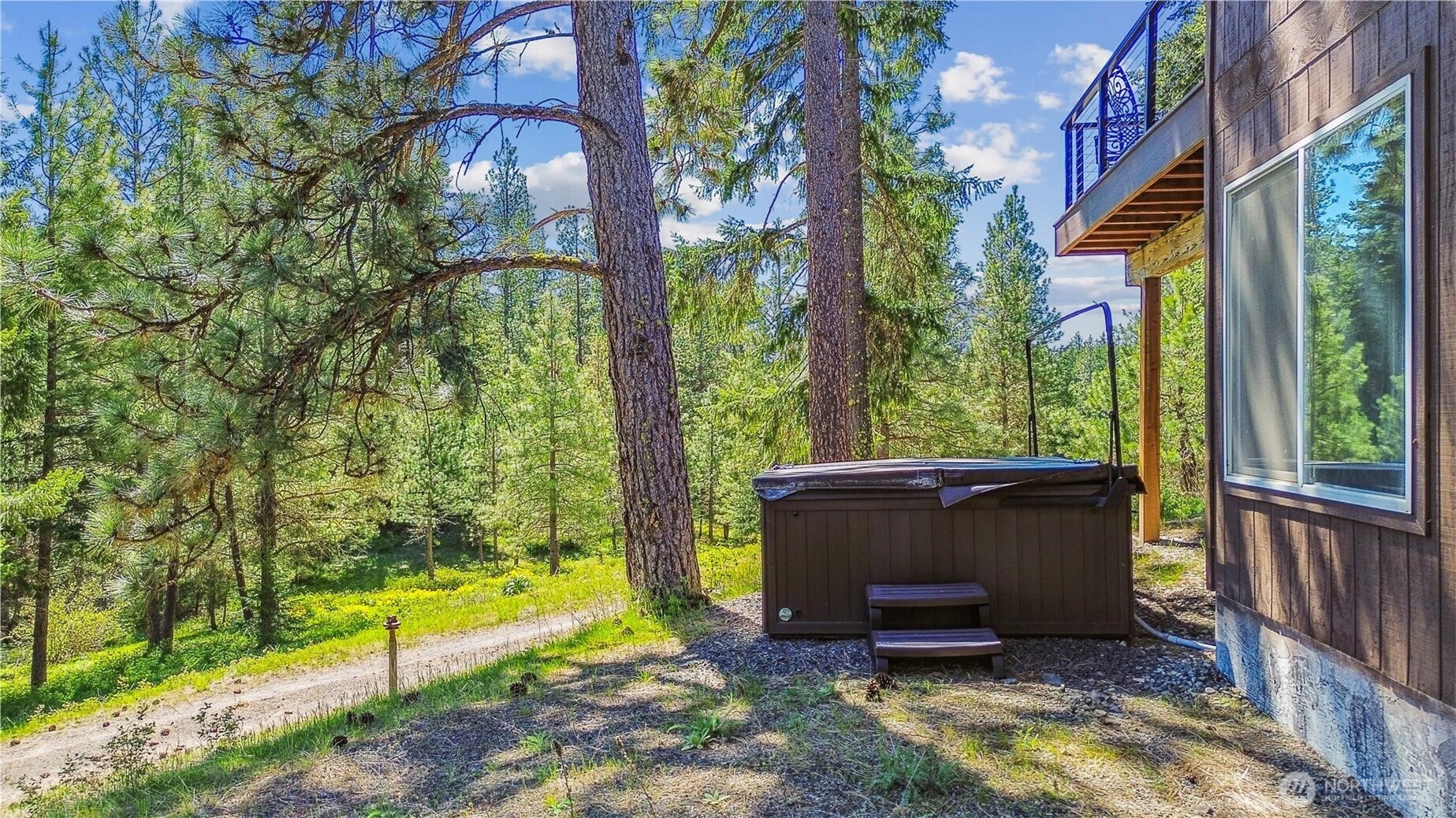 Cle Elum, Washington, 98922, United States, 3 Bedrooms Bedrooms, ,Residential,For Sale,1804011