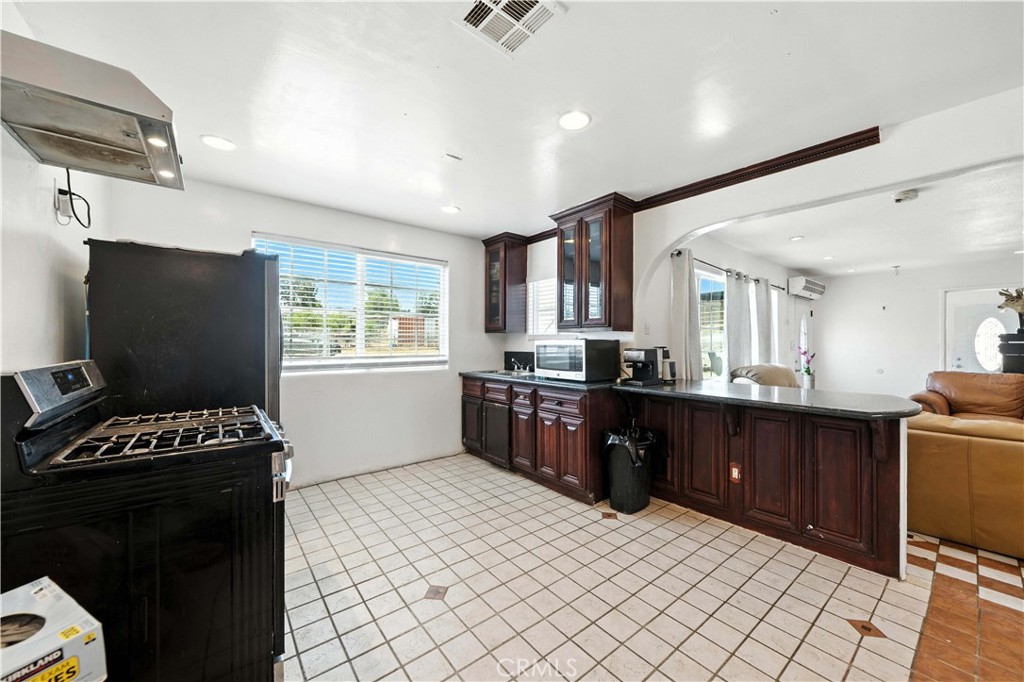 Perris, California, 92570, United States, 4 Bedrooms Bedrooms, ,2 BathroomsBathrooms,Residential,For Sale,1974911