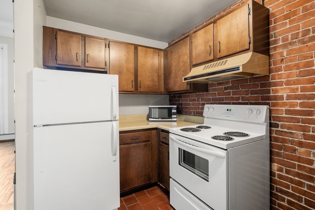 Boston, Massachusetts, 02116, United States, ,1 BathroomBathrooms,Residential,For Sale,1942010