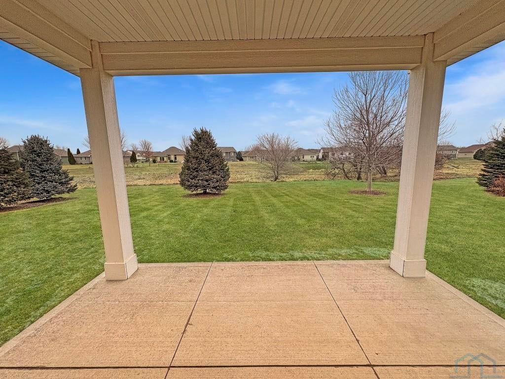 Dakota Dunes, South Dakota, 57049, United States, 5 Bedrooms Bedrooms, ,3 BathroomsBathrooms,Residential,For Sale,2012063