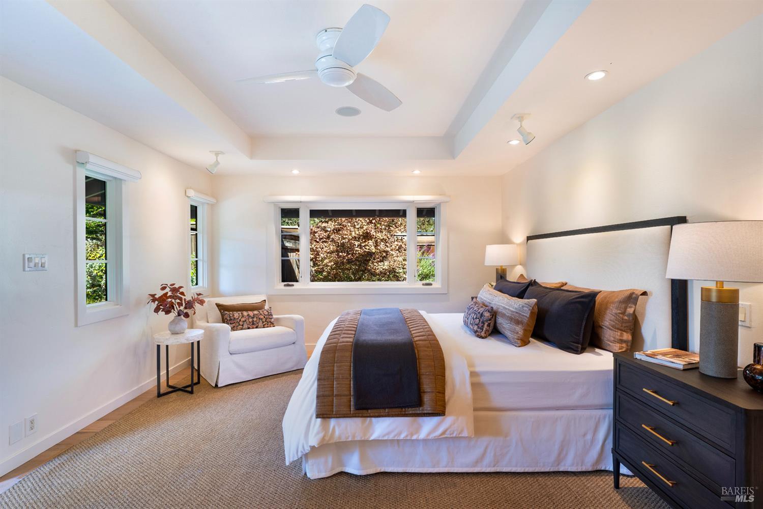 St. Helena, California, 94574, United States, 3 Bedrooms Bedrooms, ,5 BathroomsBathrooms,Residential,For Sale,1998865