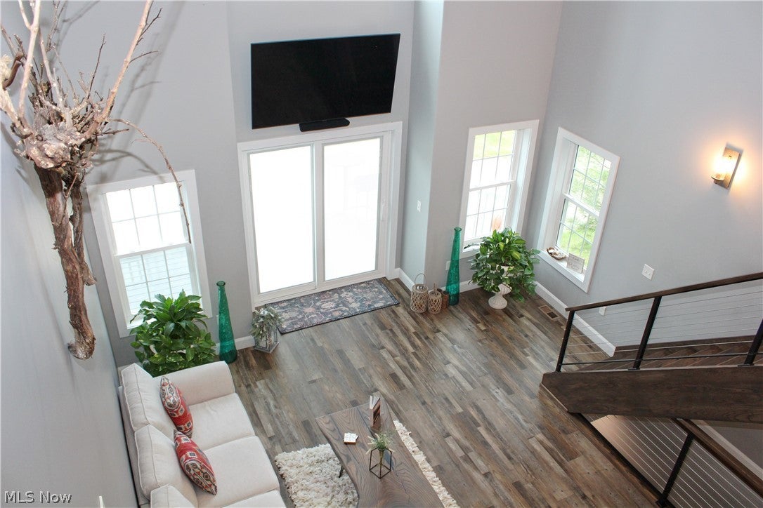 Lake Milton, Ohio, 44429, United States, 3 Bedrooms Bedrooms, ,3 BathroomsBathrooms,Residential,For Sale,2024644