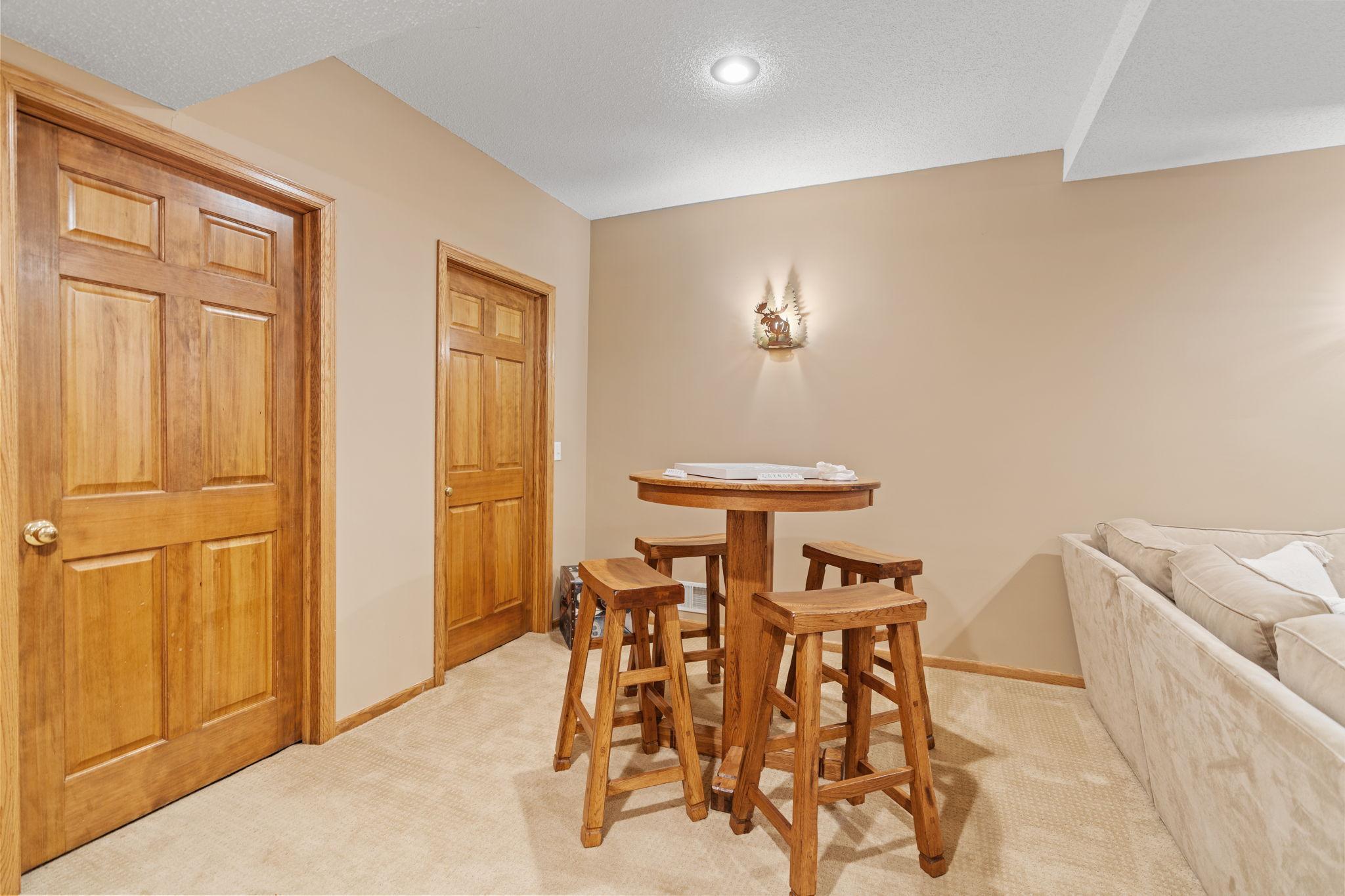 Eagan, Minnesota, 55123, United States, 4 Bedrooms Bedrooms, ,3 BathroomsBathrooms,Residential,For Sale,1905951