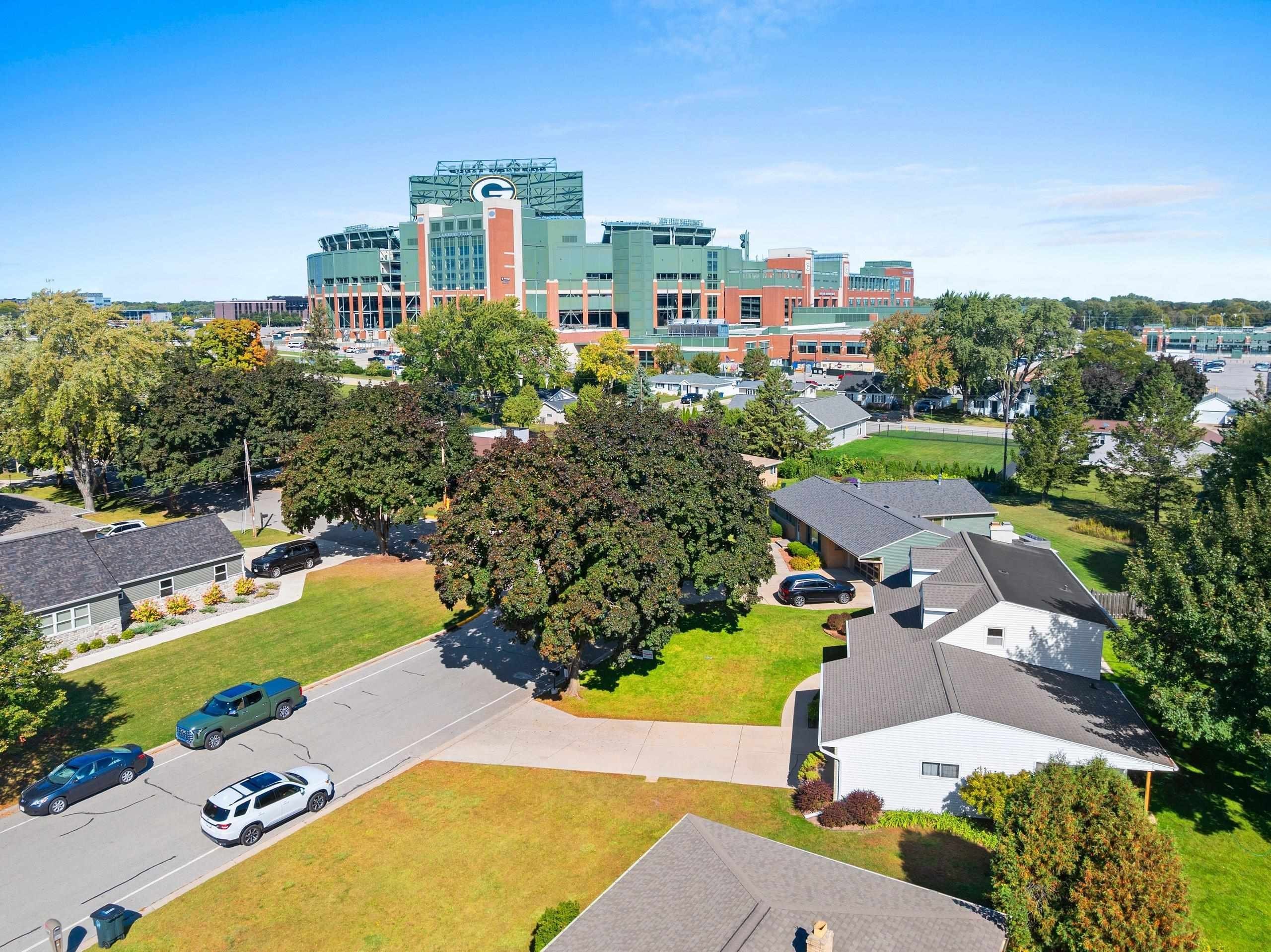 GREEN BAY, Wisconsin, 54304-4417, United States, 4 Bedrooms Bedrooms, ,2 BathroomsBathrooms,Residential,For Sale,1978060