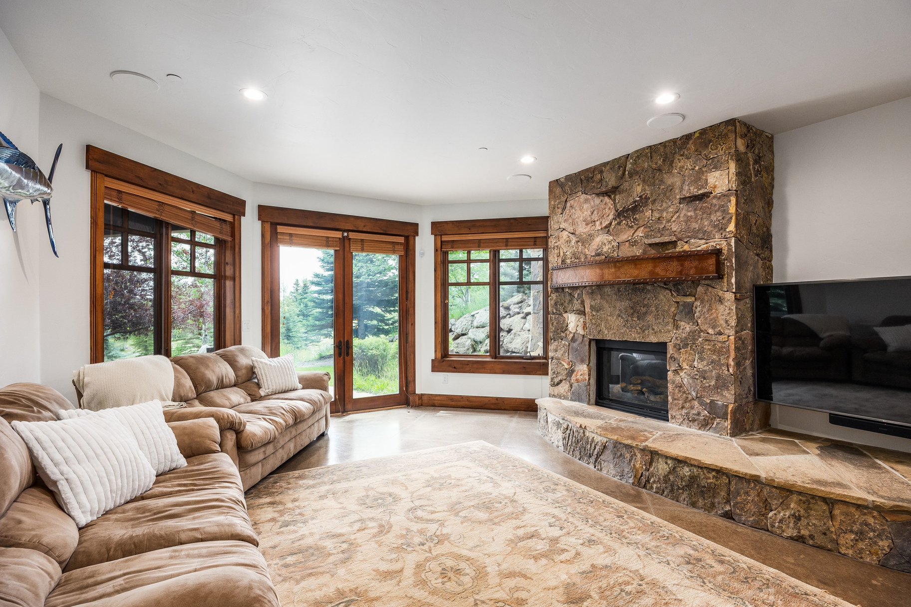  Spacious Glenwild Home with Resort Views, Private Guest Suite and Expansive Yard - 物件實景