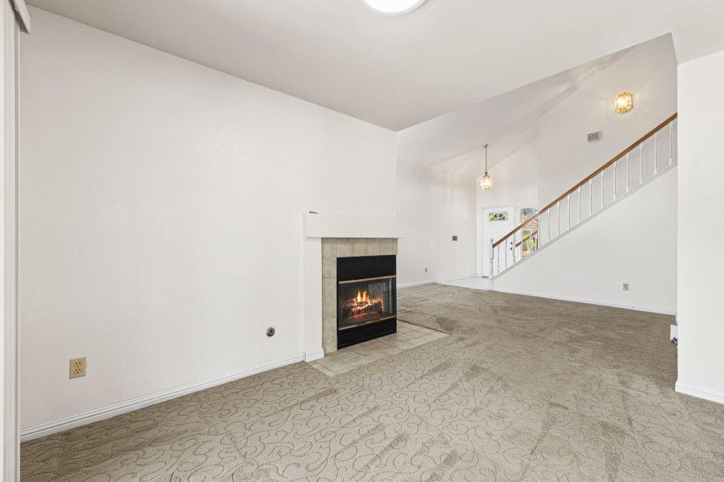 Elk Grove, California, 95758, United States, 3 Bedrooms Bedrooms, ,3 BathroomsBathrooms,Residential,For Sale,1900592
