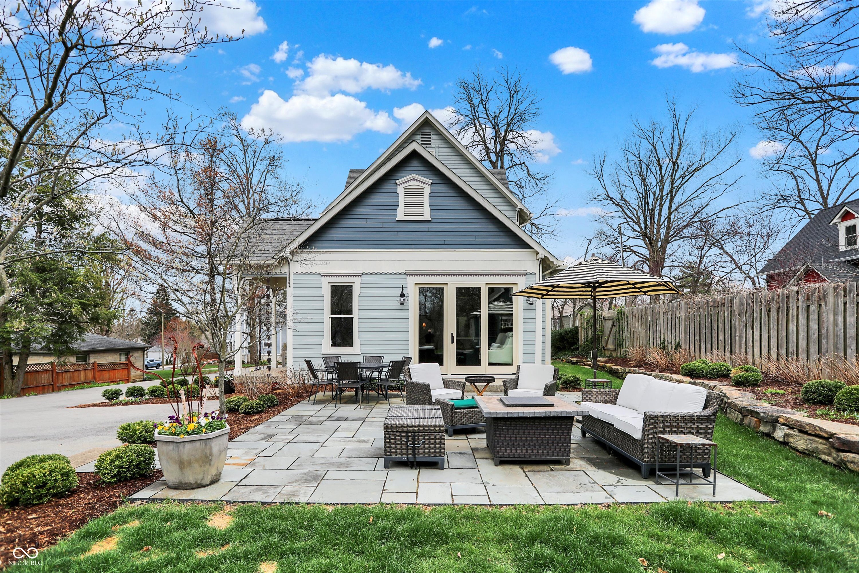 Zionsville, Indiana, 46077, United States, 6 Bedrooms Bedrooms, ,5 BathroomsBathrooms,Residential,For Sale,1766100