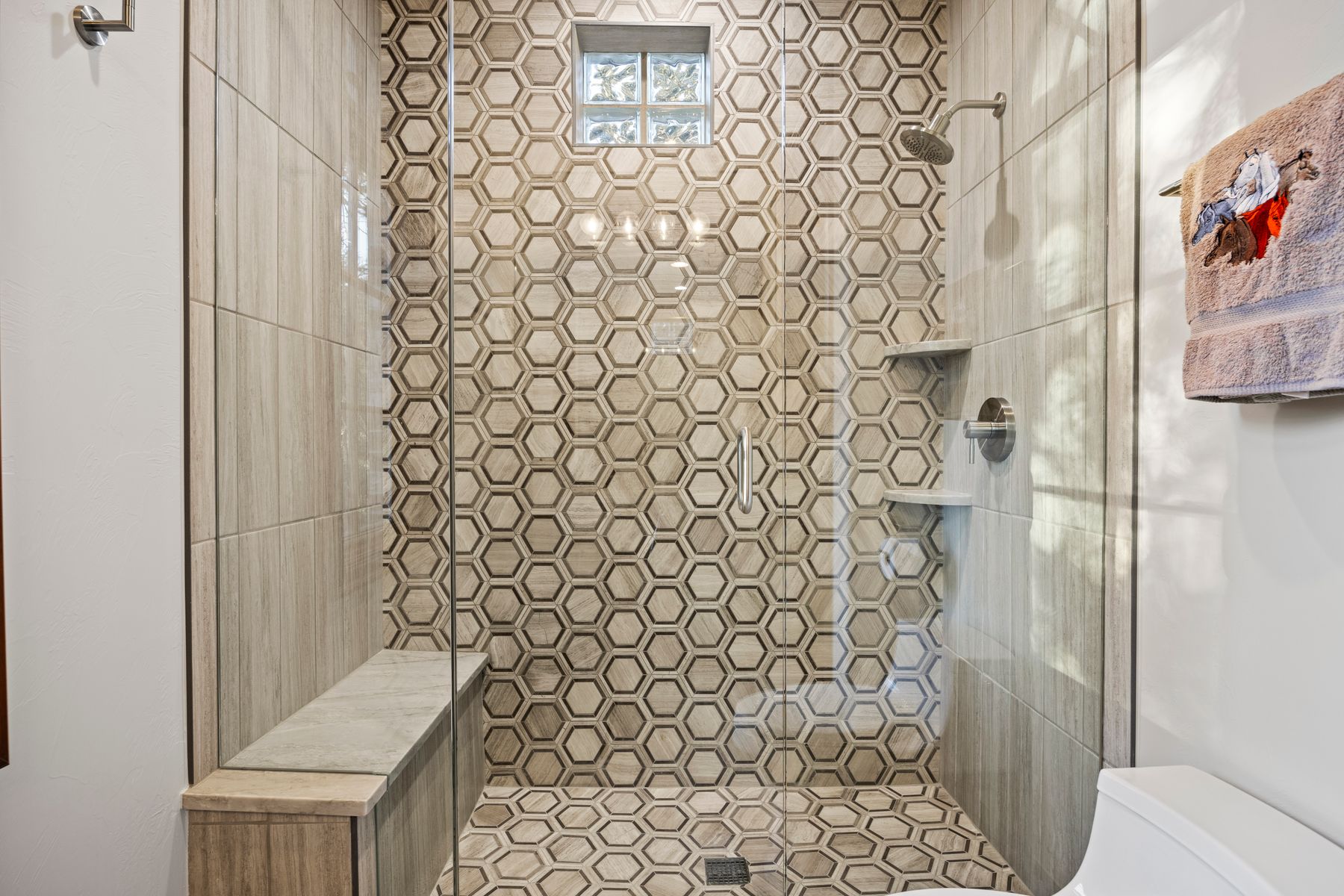  Contemporary English Manor - 物件實景