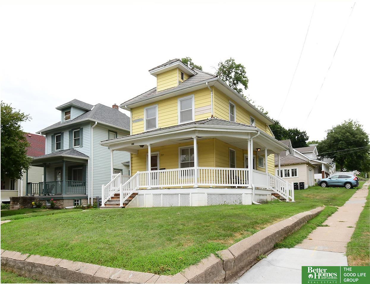 38th Ave, Omaha, NE 68105