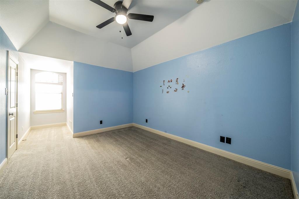 Arlington, Texas, 76017, United States, 4 Bedrooms Bedrooms, ,5 BathroomsBathrooms,Residential,For Sale,1982426