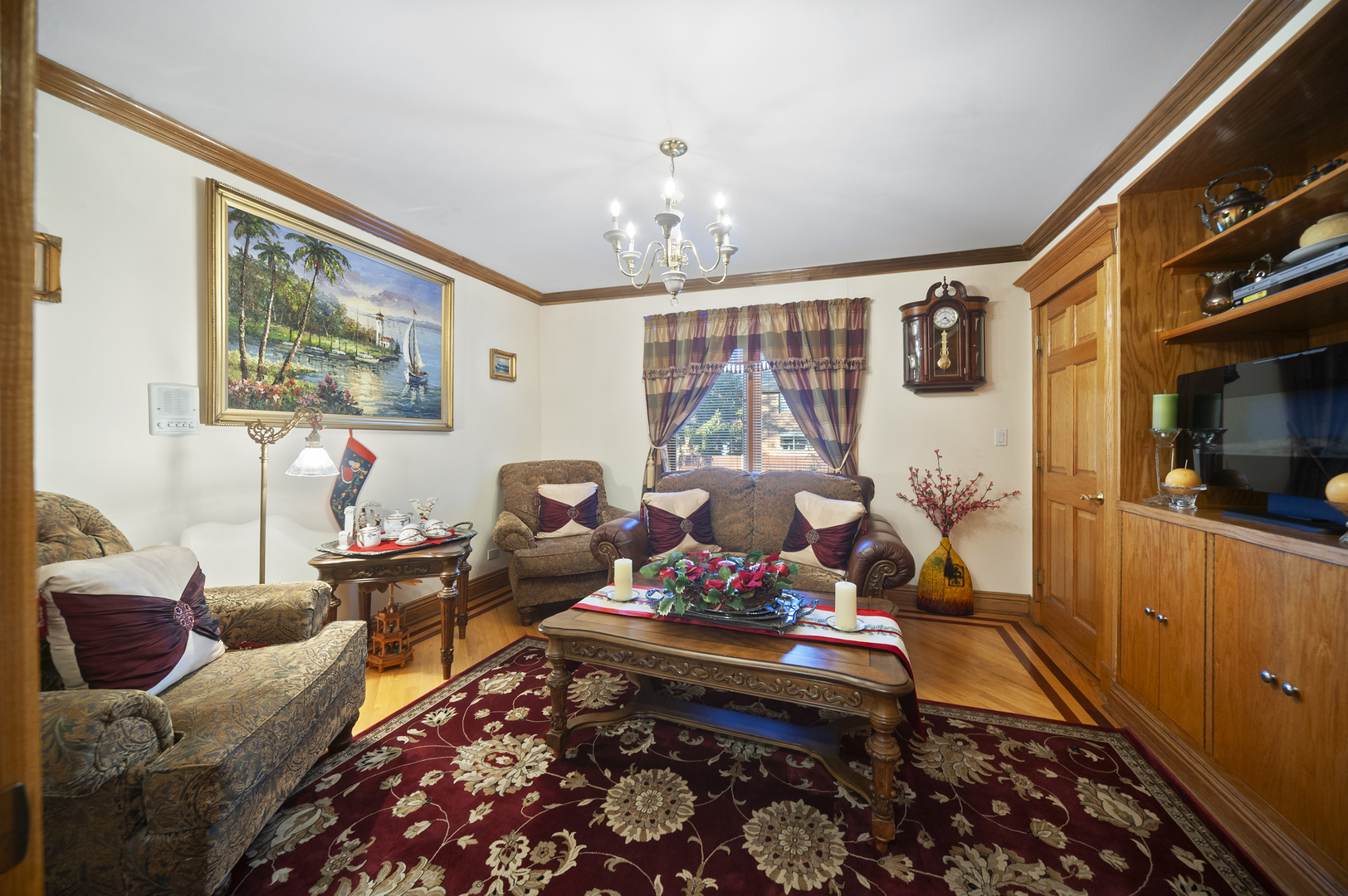 Libertyville, Illinois, 60048, United States, 4 Bedrooms Bedrooms, ,4 BathroomsBathrooms,Residential,For Sale,2003130