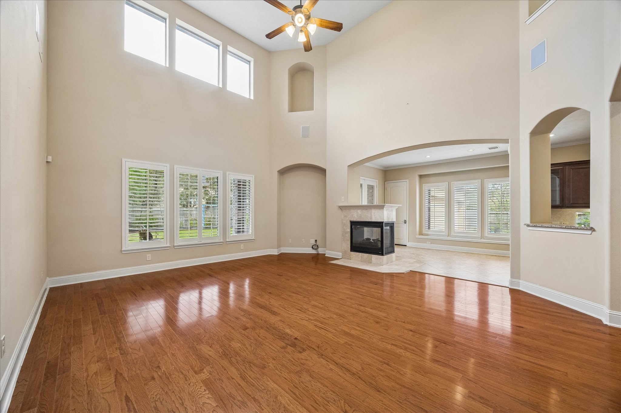  4506 Beacon View Court - 物件實景