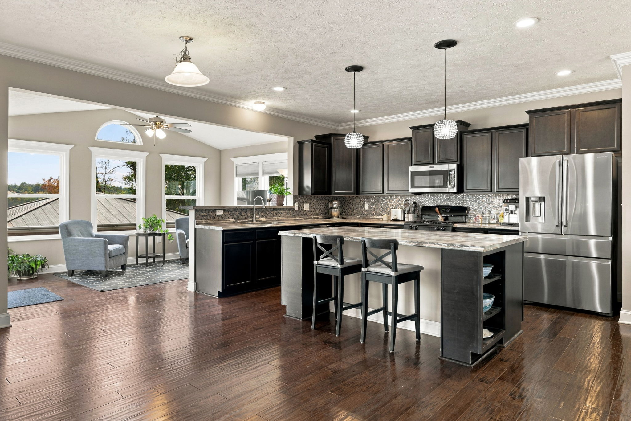  215 Horse Shoe Drive, Clinton, PA 15026 - 物件實景