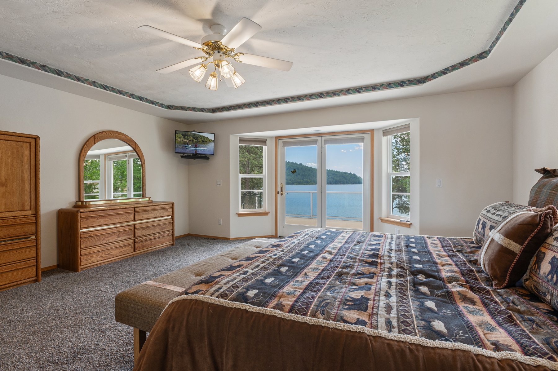 Sandpoint, Idaho, 83864, United States, 4 Bedrooms Bedrooms, ,4 BathroomsBathrooms,Residential,For Sale,1834691