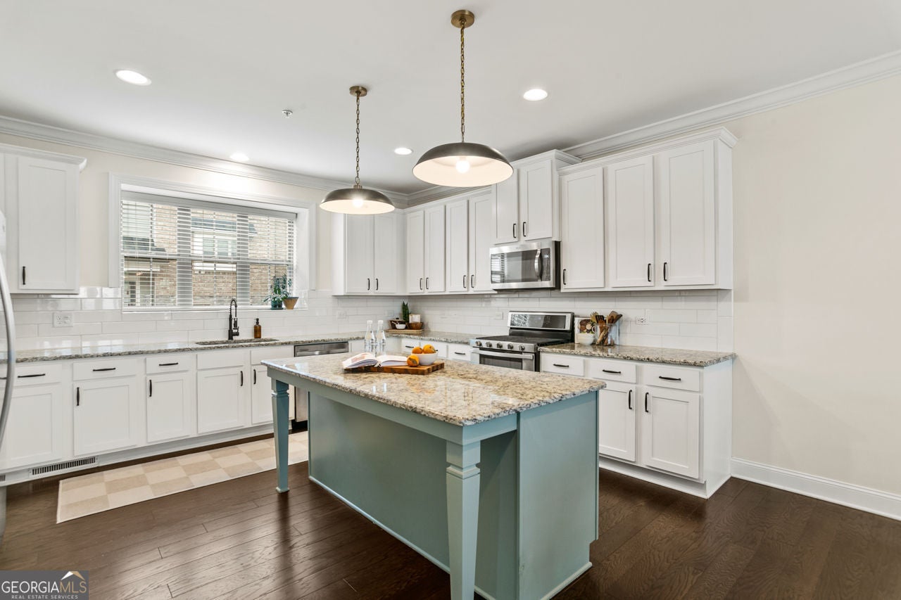 Marietta, Georgia, 30064, United States, 3 Bedrooms Bedrooms, ,4 BathroomsBathrooms,Residential,For Sale,1968342