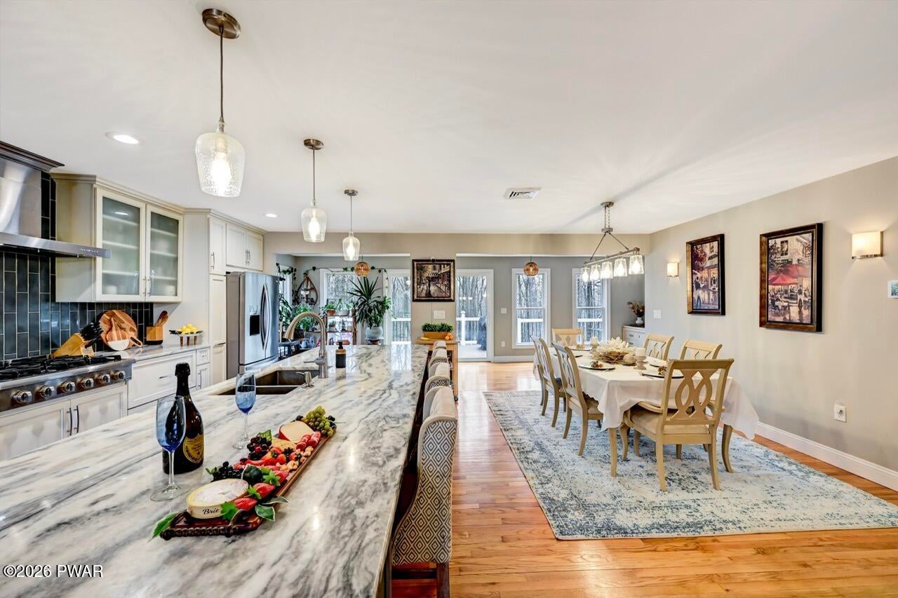 Milford, Pennsylvania, 18337, United States, 3 Bedrooms Bedrooms, ,3 BathroomsBathrooms,Residential,For Sale,2011309