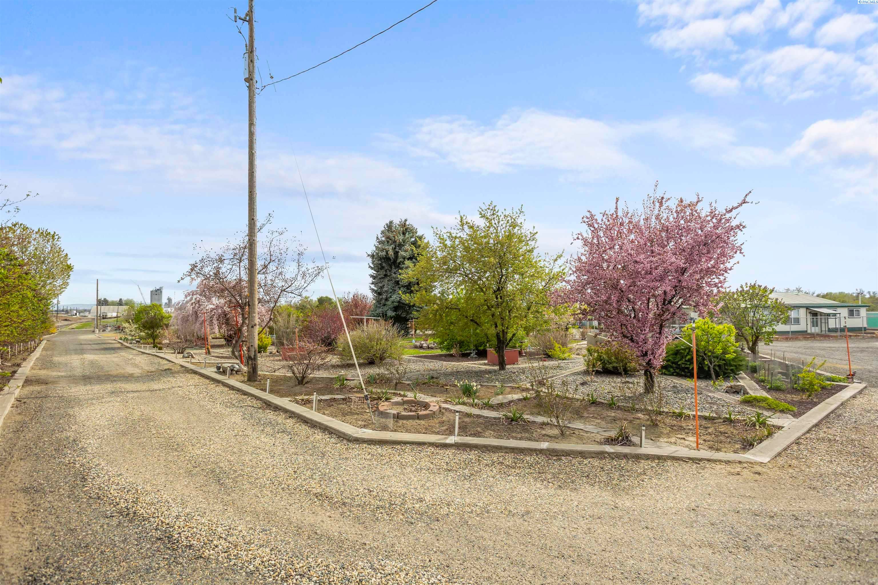 Granger, Washington, 98932, United States, 4 Bedrooms Bedrooms, ,1 BathroomBathrooms,Residential,For Sale,1975233