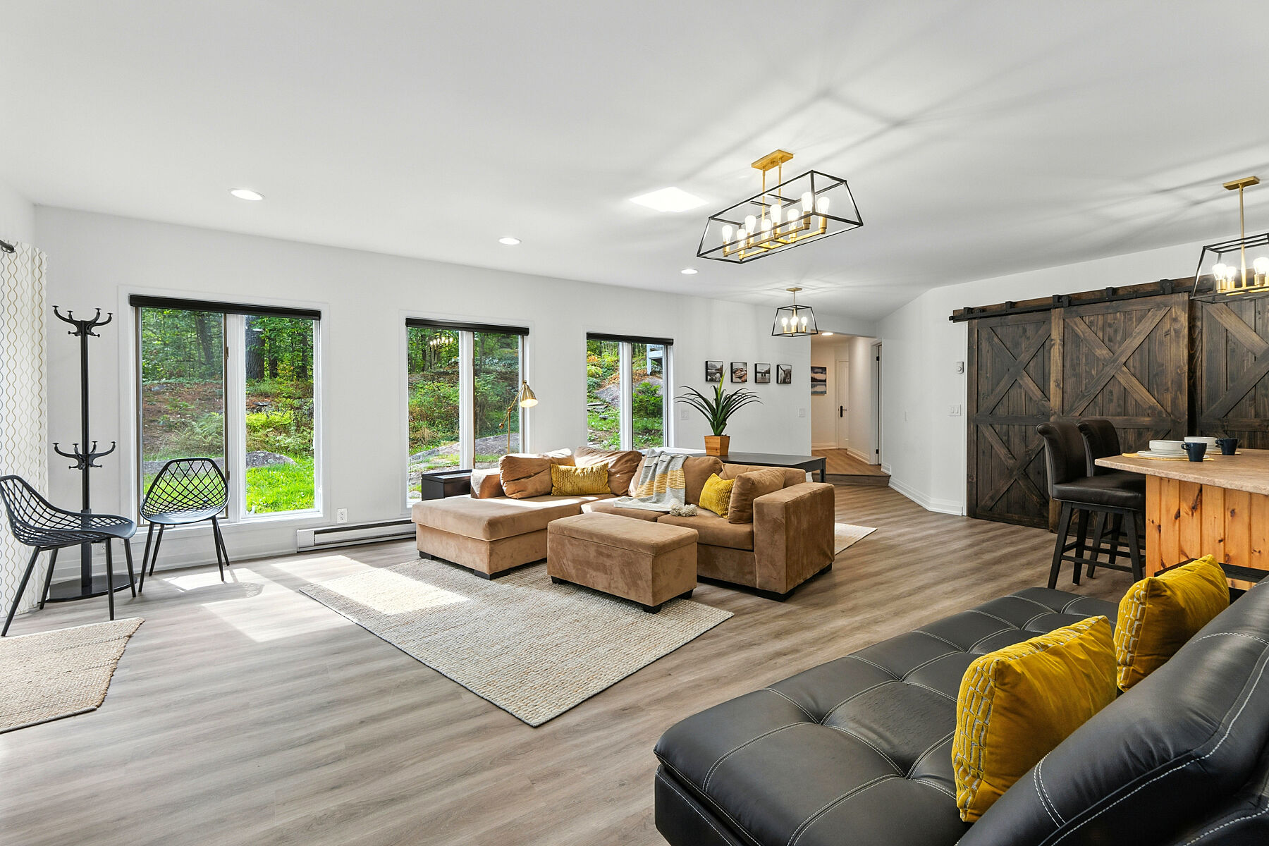  Beautifully Updated Home - 物件實景