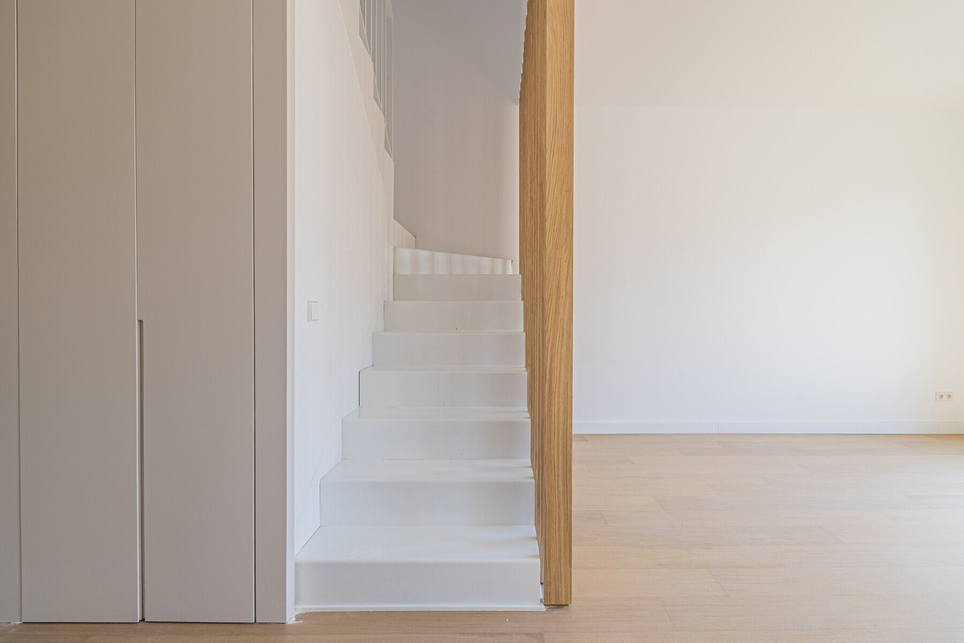  Newly constructed duplex penthouse near the beach - 物件實景