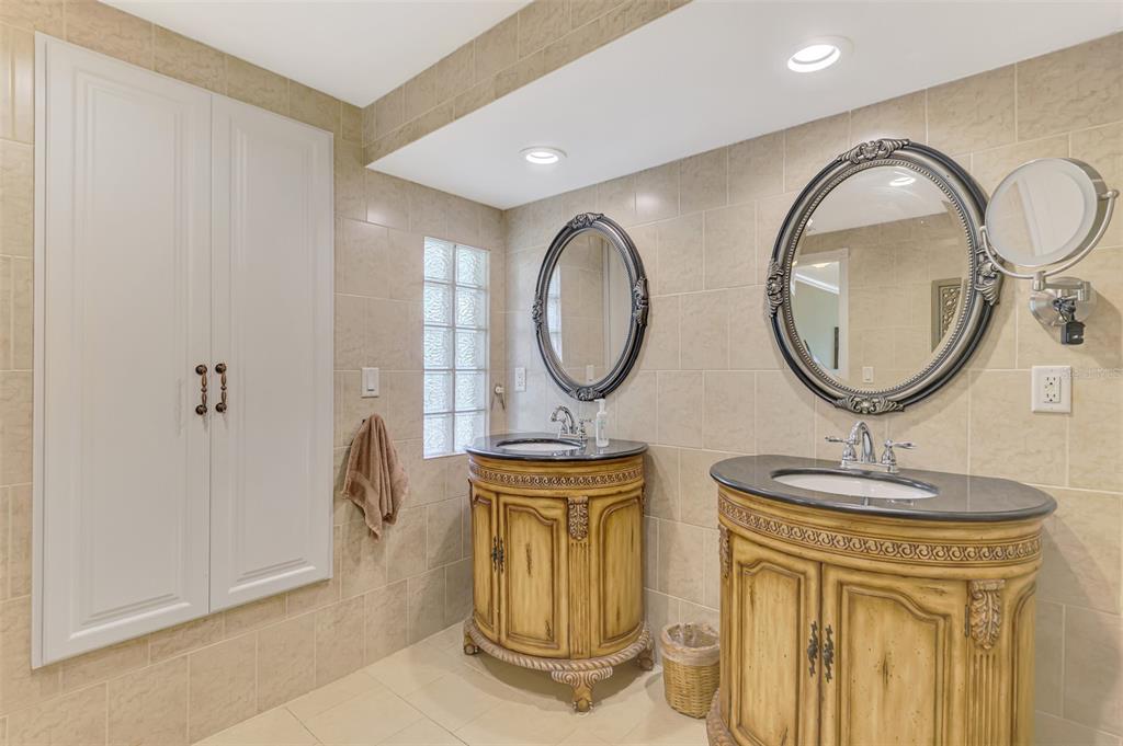 Nokomis, Florida, 34275, United States, 2 Bedrooms Bedrooms, ,2 BathroomsBathrooms,Residential,For Sale,1760306