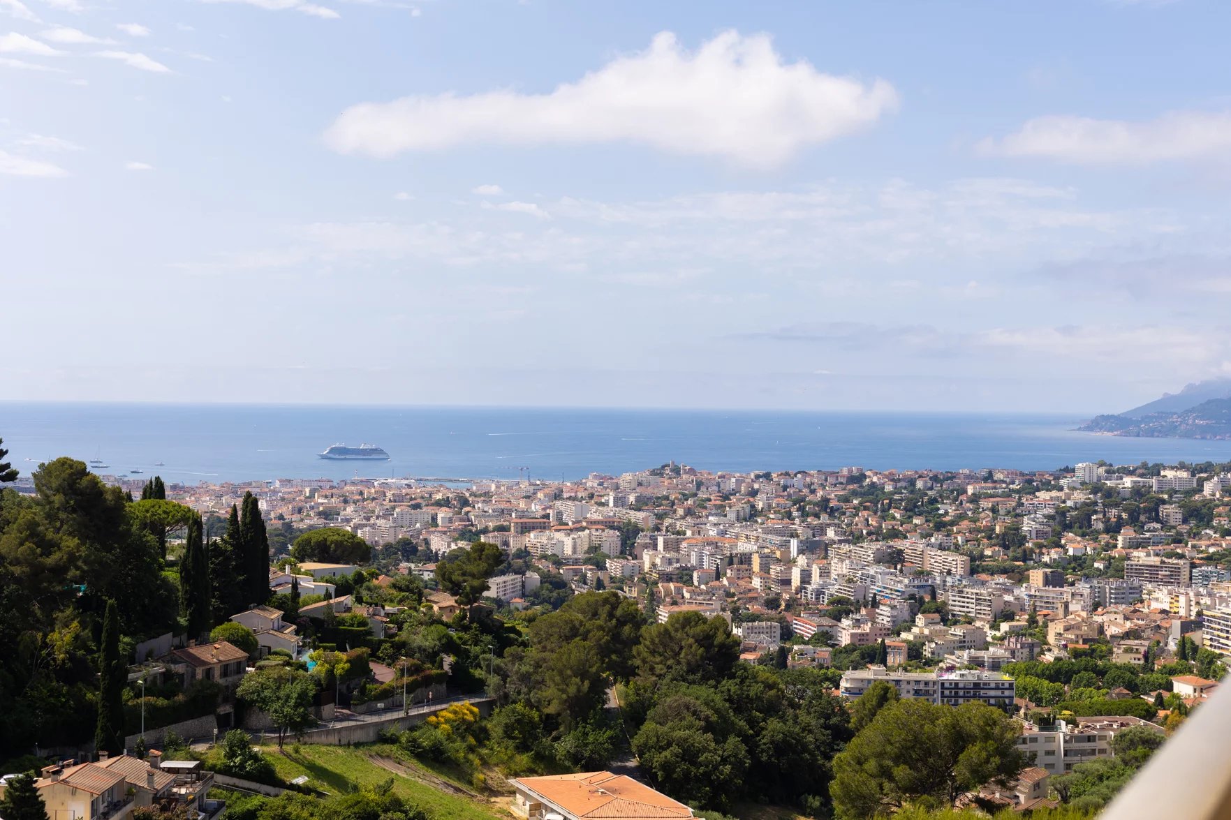 Le Cannet, Provence-Alpes-Côte d’Azur, 06110, FR, 2 Bedrooms Bedrooms, ,1 BathroomBathrooms,Residential,For Sale,1848026