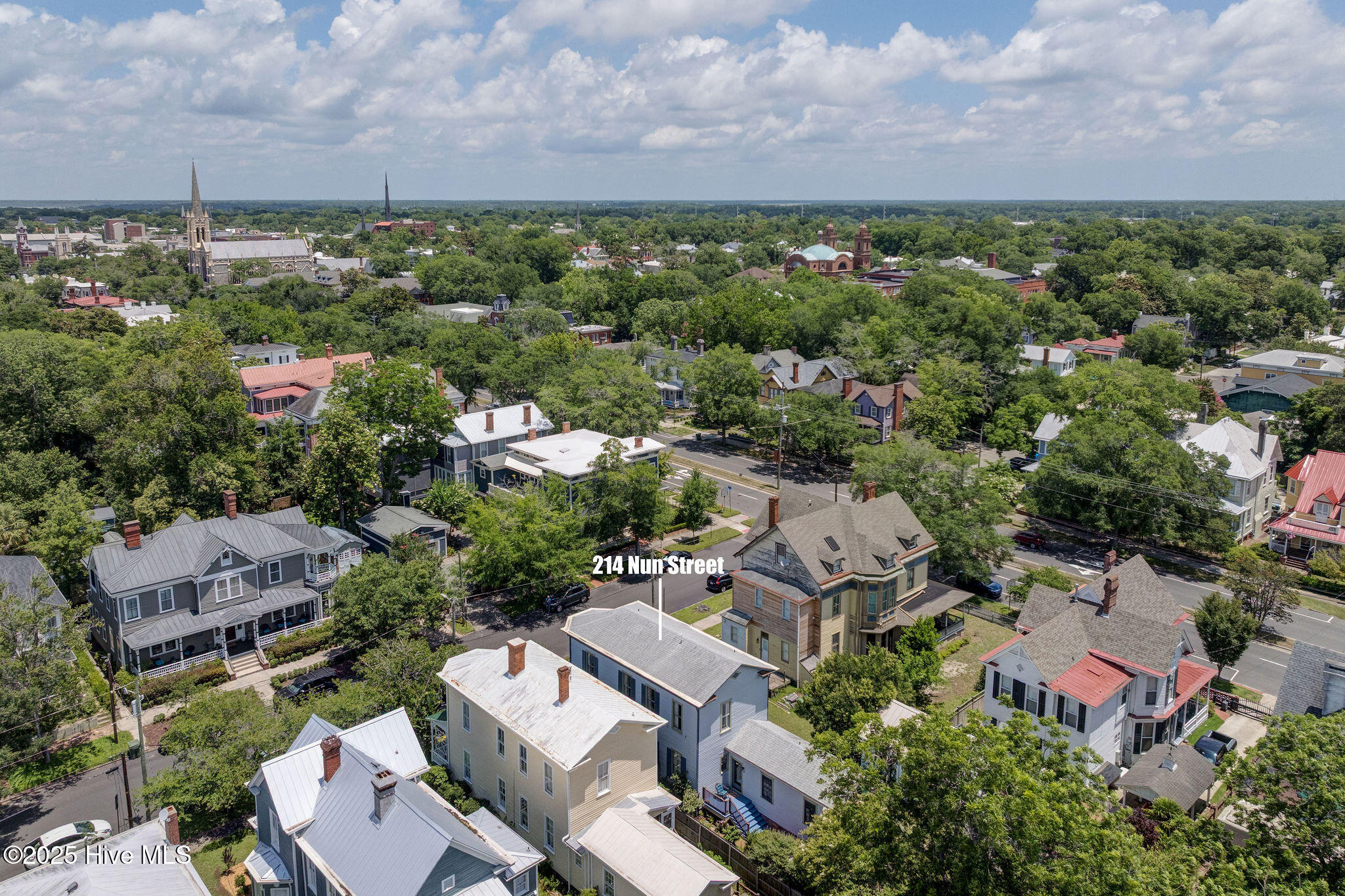 Wilmington, North Carolina, 28401, United States, 4 Bedrooms Bedrooms, ,3 BathroomsBathrooms,Residential,For Sale,1874502