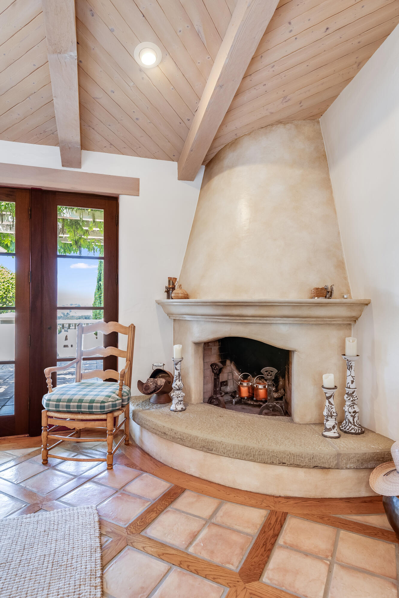 Santa Ynez, California, 93460, United States, 3 Bedrooms Bedrooms, ,6 BathroomsBathrooms,Residential,For Sale,1709883