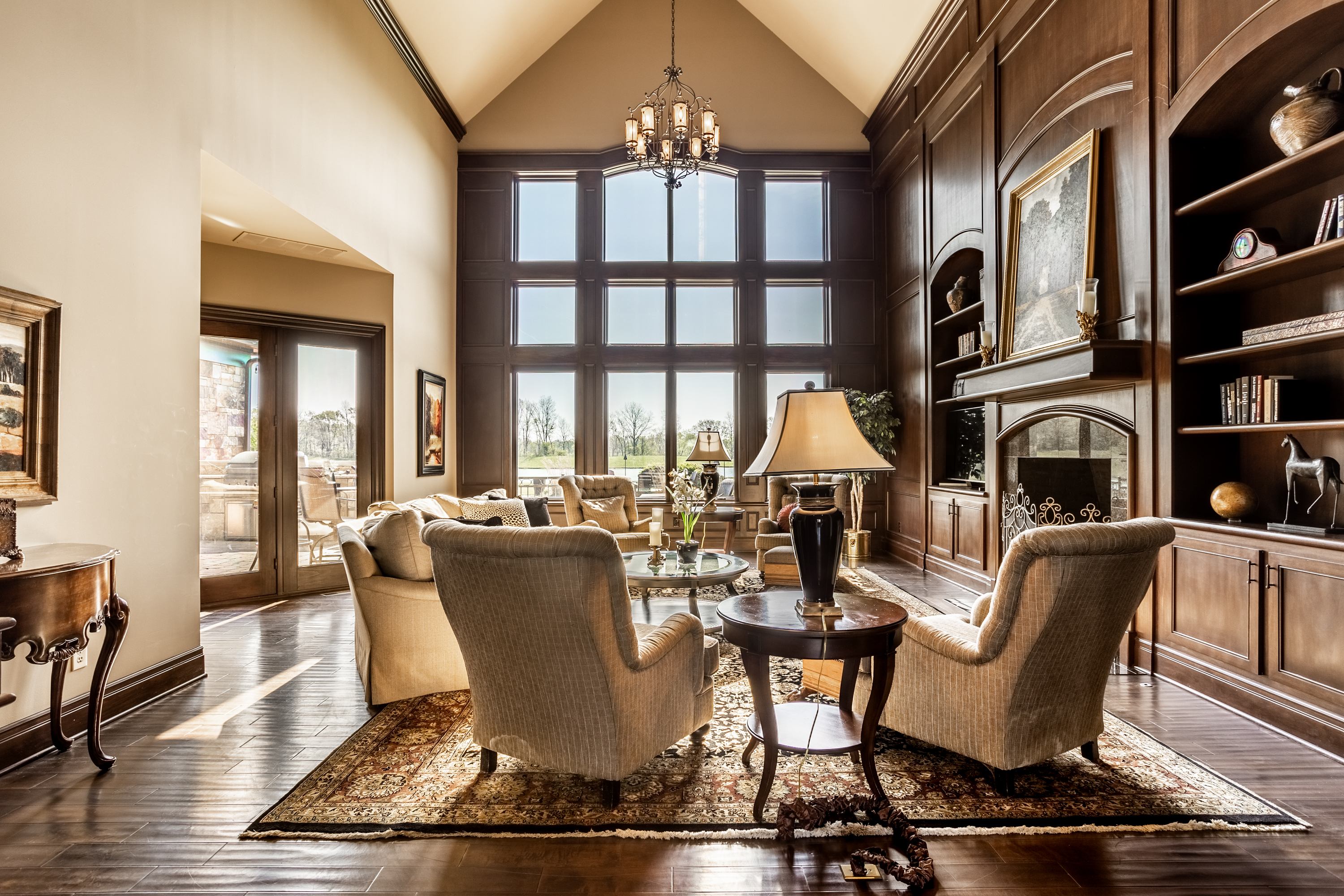  Traditional European-Inspired Residence on 13 Acres - 物件實景