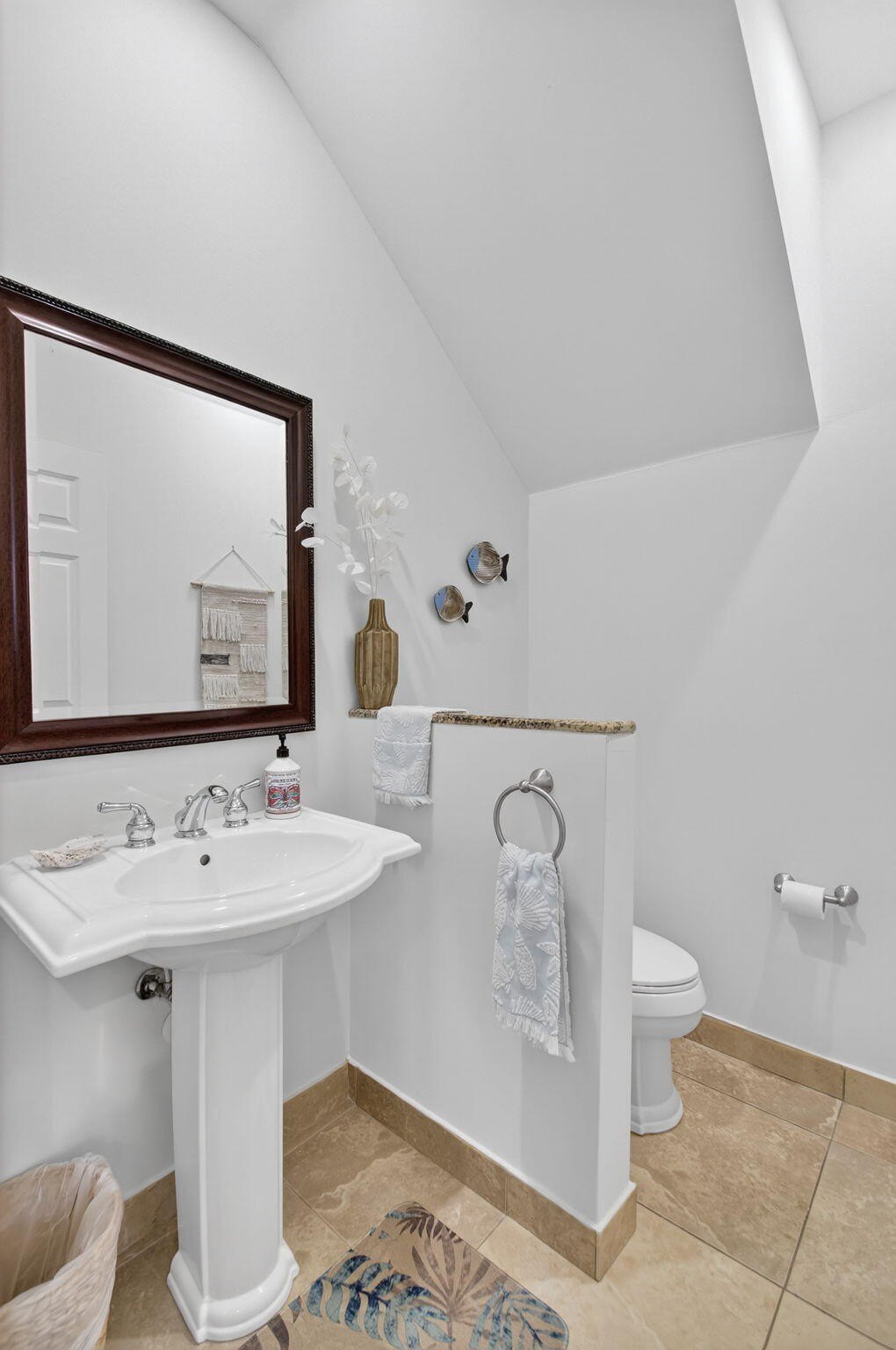 Hypoluxo, Florida, 33462, United States, 3 Bedrooms Bedrooms, ,3 BathroomsBathrooms,Residential,For Sale,1981527