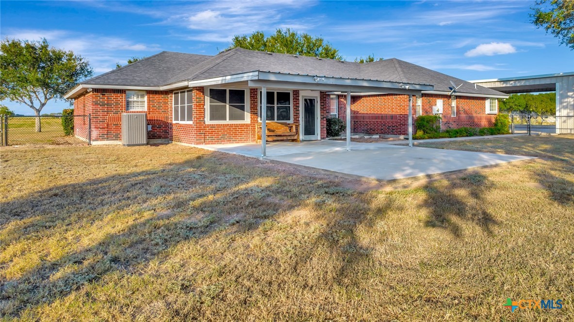 Victoria, Texas, 77904, United States, 3 Bedrooms Bedrooms, ,3 BathroomsBathrooms,Residential,For Sale,1989314