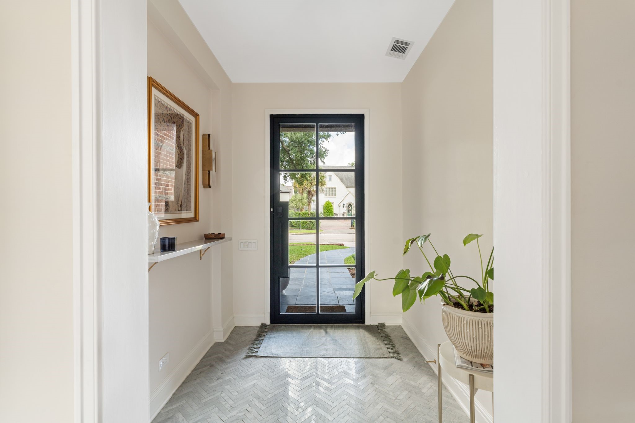  2105 Pelham Drive - 物件實景