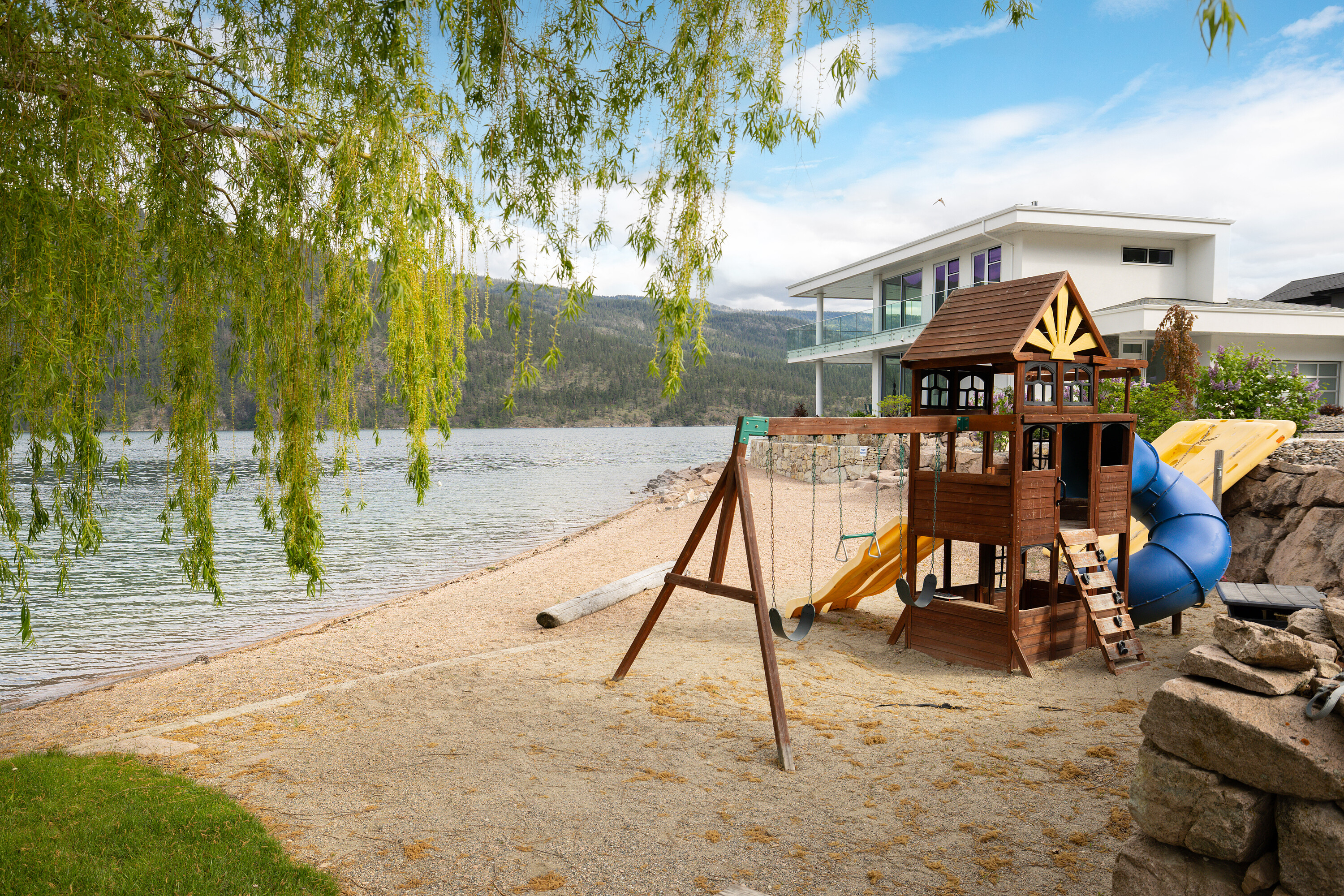 Exclusive Lakefront Community - 物件實景