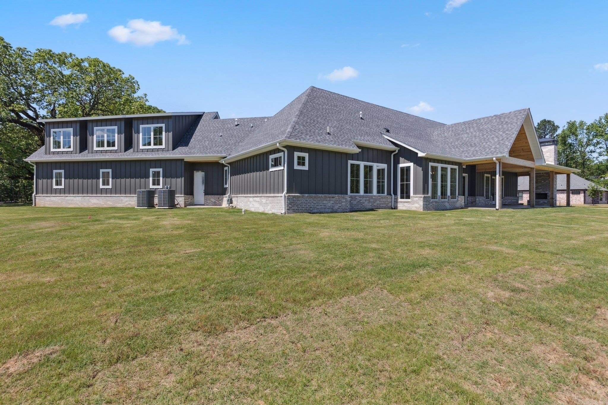 Benton, Arkansas, 72019, United States, 4 Bedrooms Bedrooms, ,4 BathroomsBathrooms,Residential,For Sale,1943395