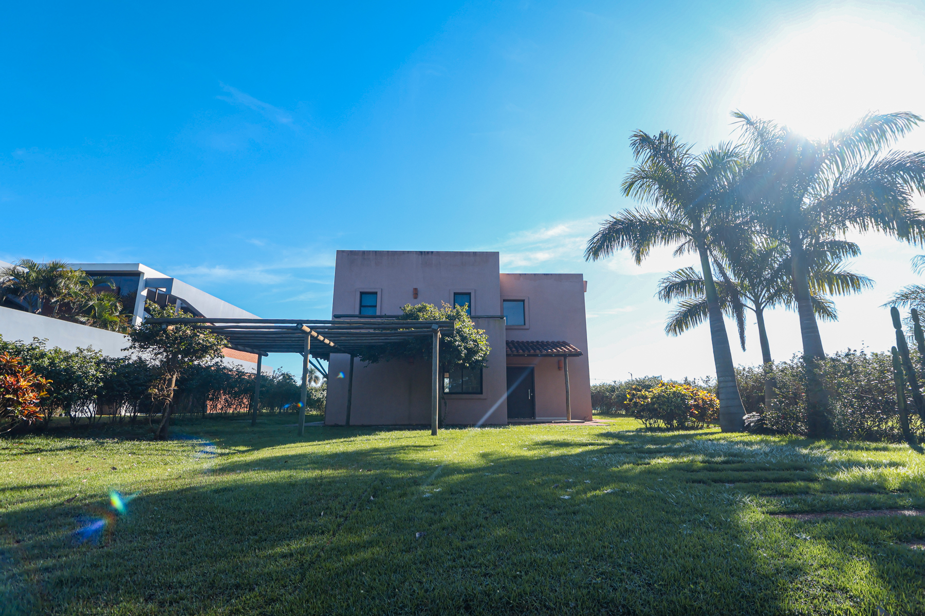  Mexican-Style Residence in Costa del Lago - 物件實景