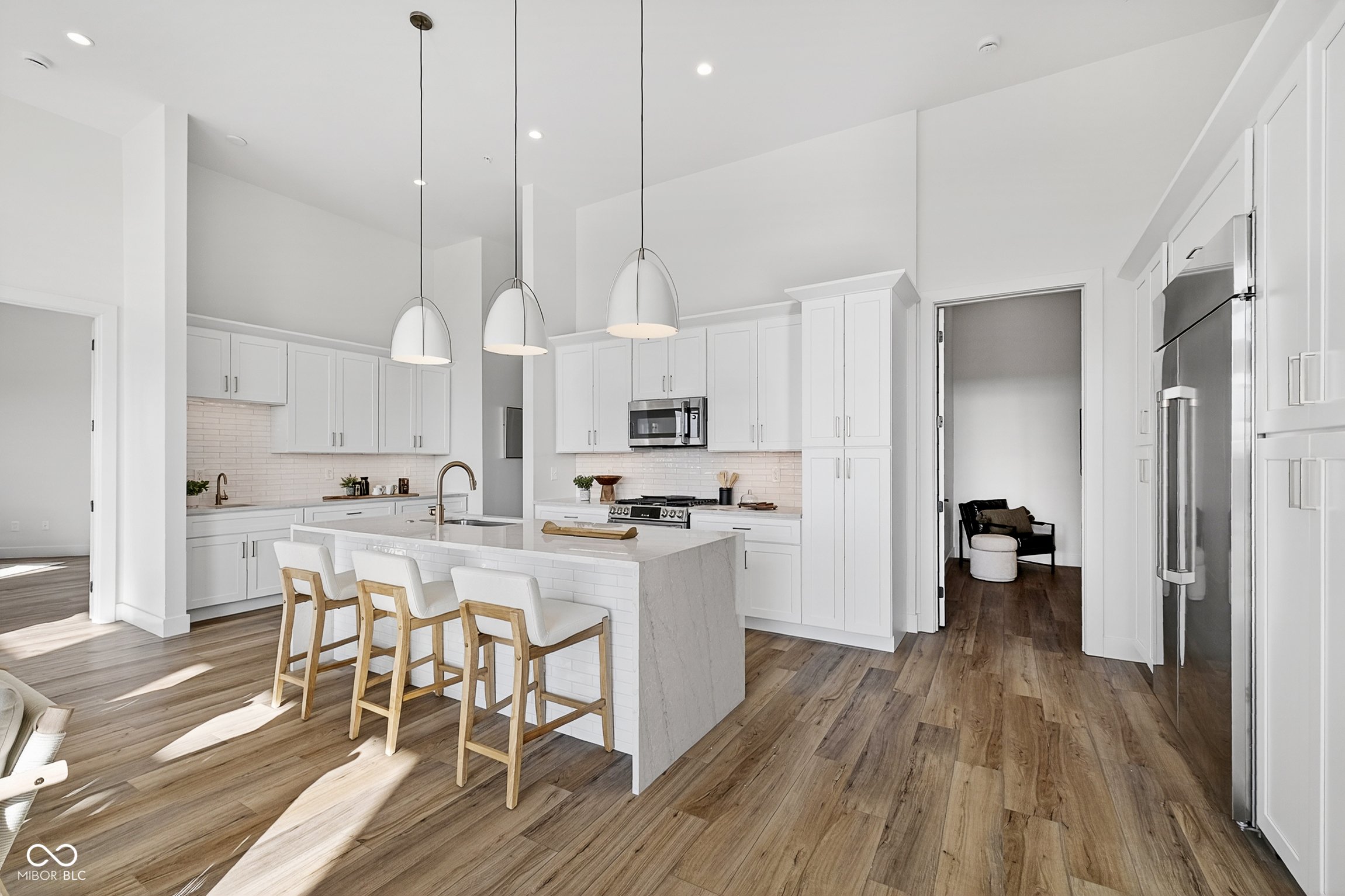 Carmel, Indiana, 46032, United States, 2 Bedrooms Bedrooms, ,3 BathroomsBathrooms,Residential,For Sale,1981116