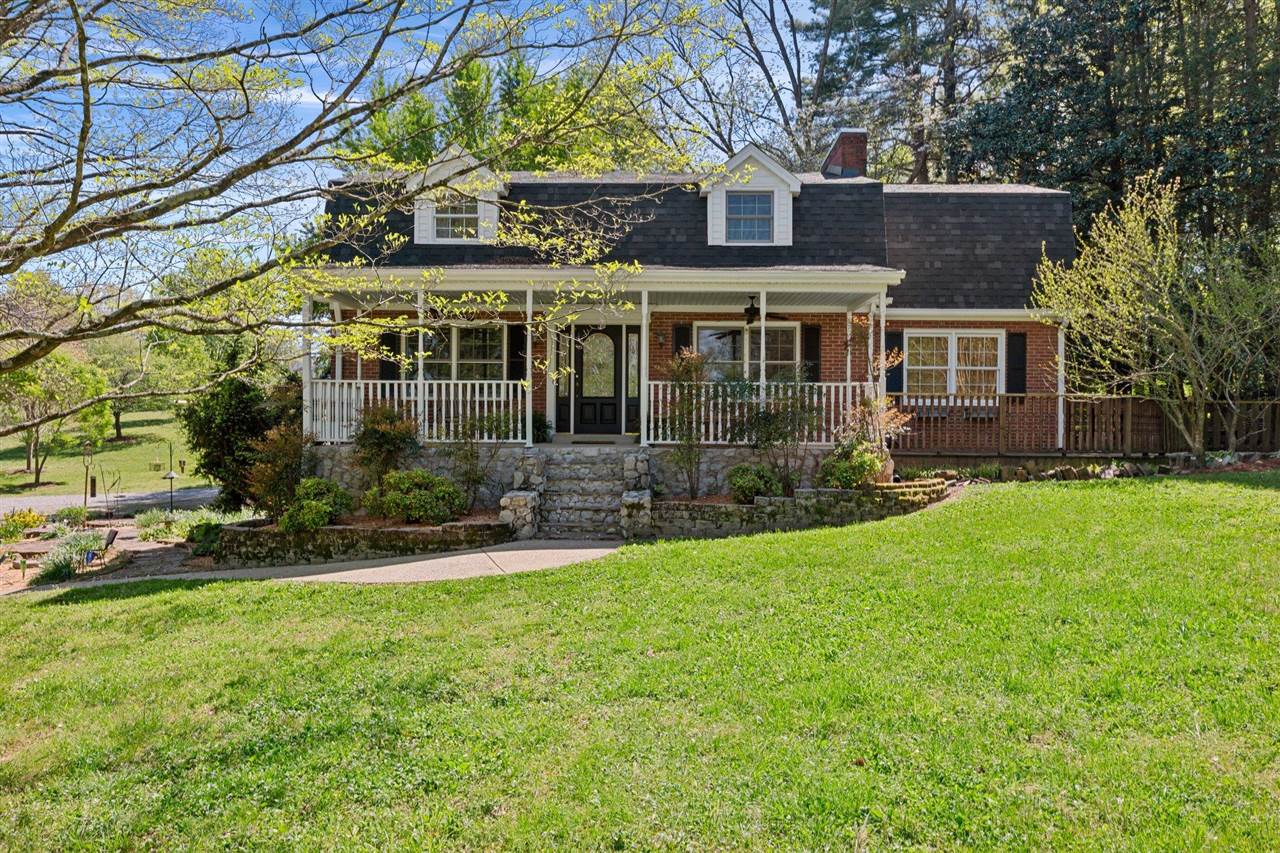 Bowling Green, Kentucky, 42103, United States, 4 Bedrooms Bedrooms, ,5 BathroomsBathrooms,Residential,For Sale,1785083