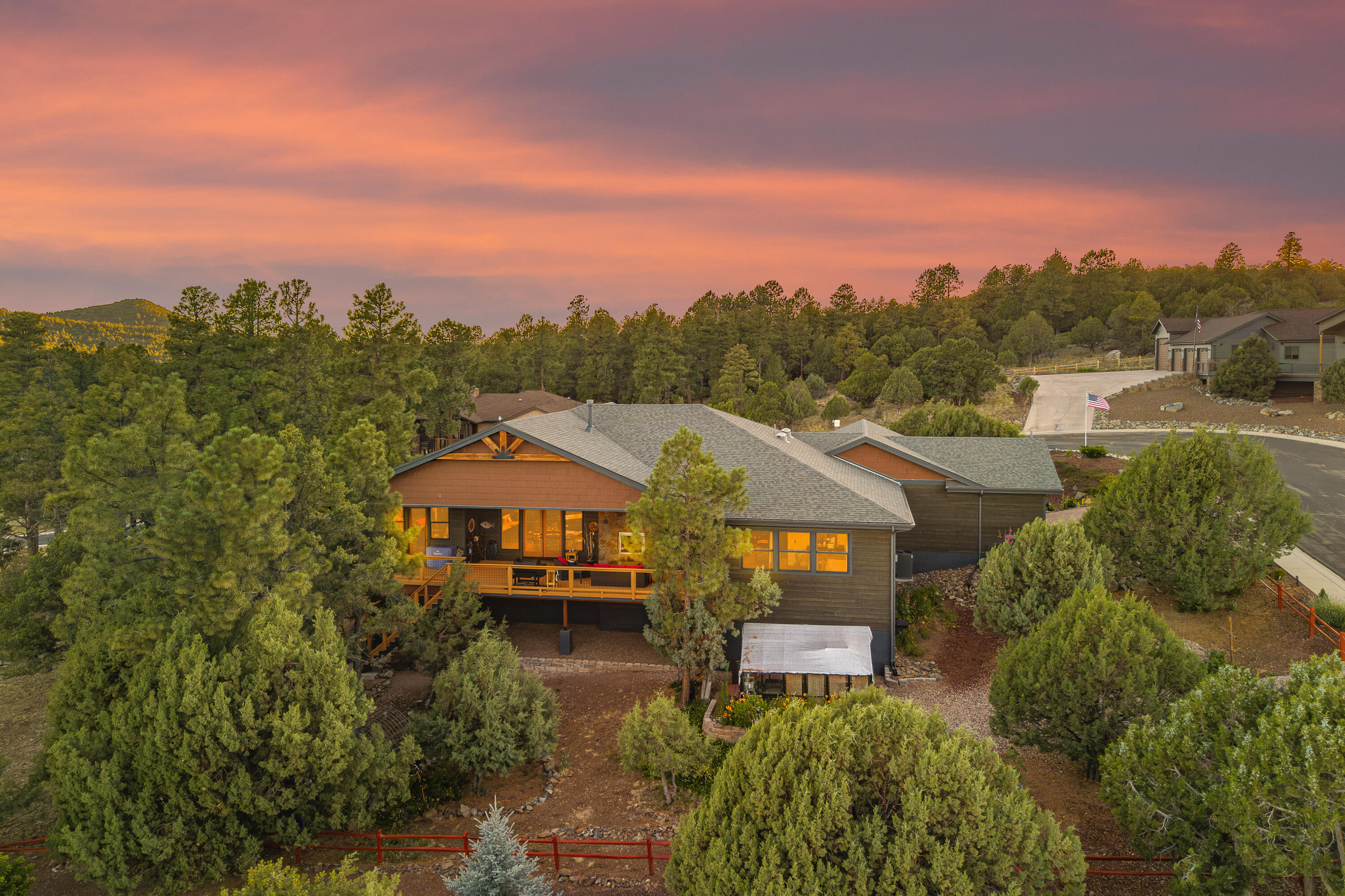  300 Fairway Drive ¦ Williams, AZ - 物件實景