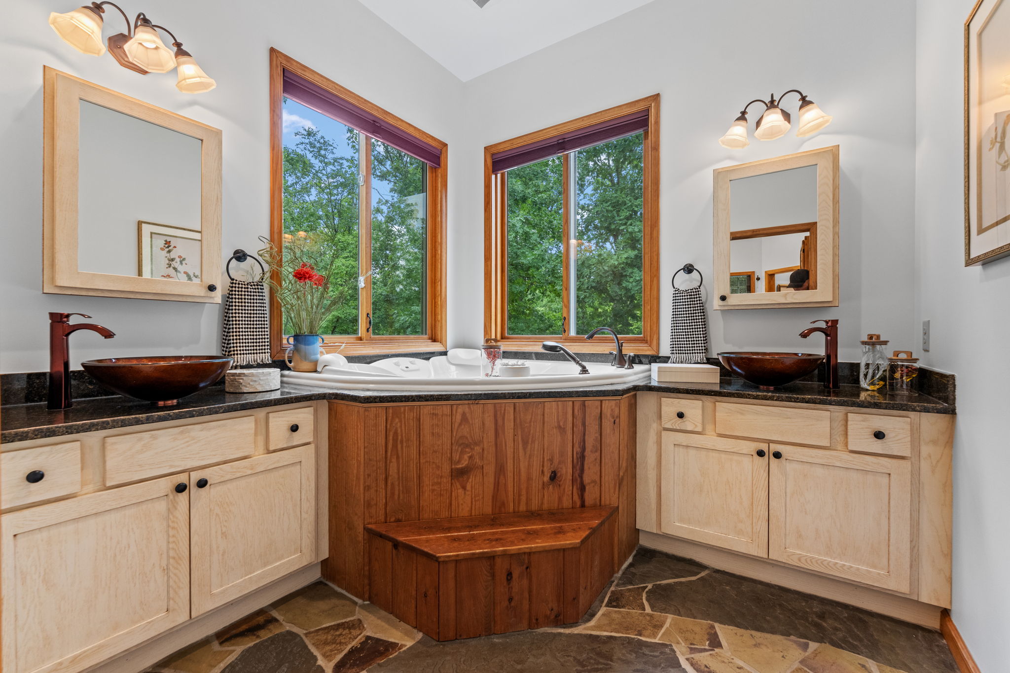  310 Red Gate Retreat Way, Berkeley Springs, WV 25411 - 物件實景