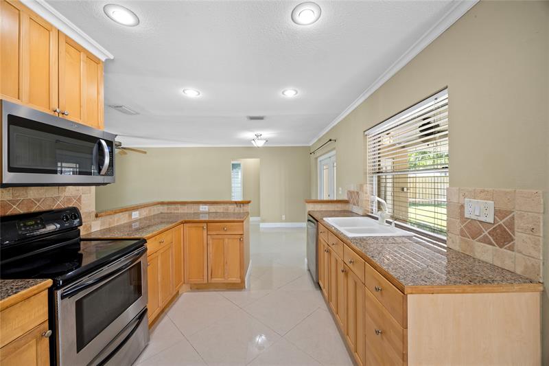 Oakland Park, Florida, 33309, United States, 3 Bedrooms Bedrooms, ,2 BathroomsBathrooms,Residential,For Sale,1916888