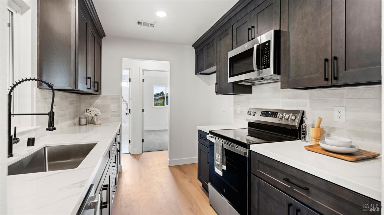 Suisun City, California, 94585, United States, 3 Bedrooms Bedrooms, ,2 BathroomsBathrooms,Residential,For Sale,1993355