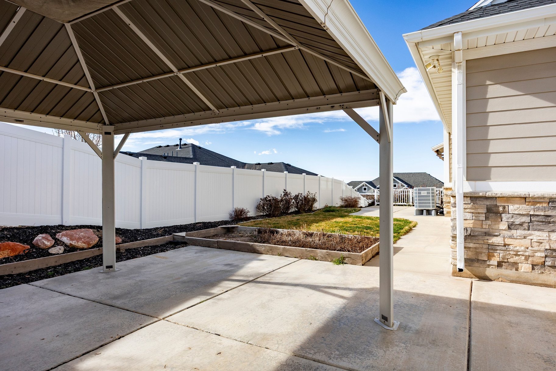  Incredible Floor Plan Meets Lifestyle Location - 物件實景