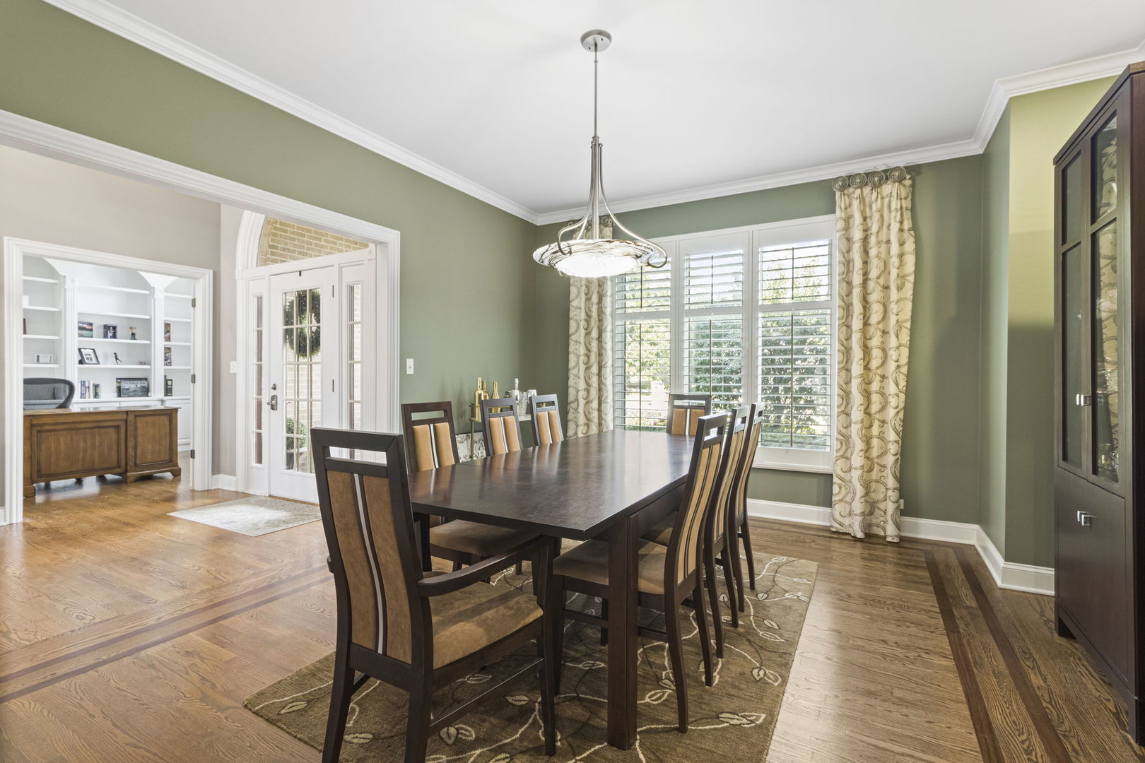 Shorewood, Illinois, 60404, United States, 4 Bedrooms Bedrooms, ,6 BathroomsBathrooms,Residential,For Sale,1933443